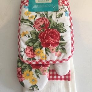 The Pioneer Woman Sweet Rose Kitchen Set